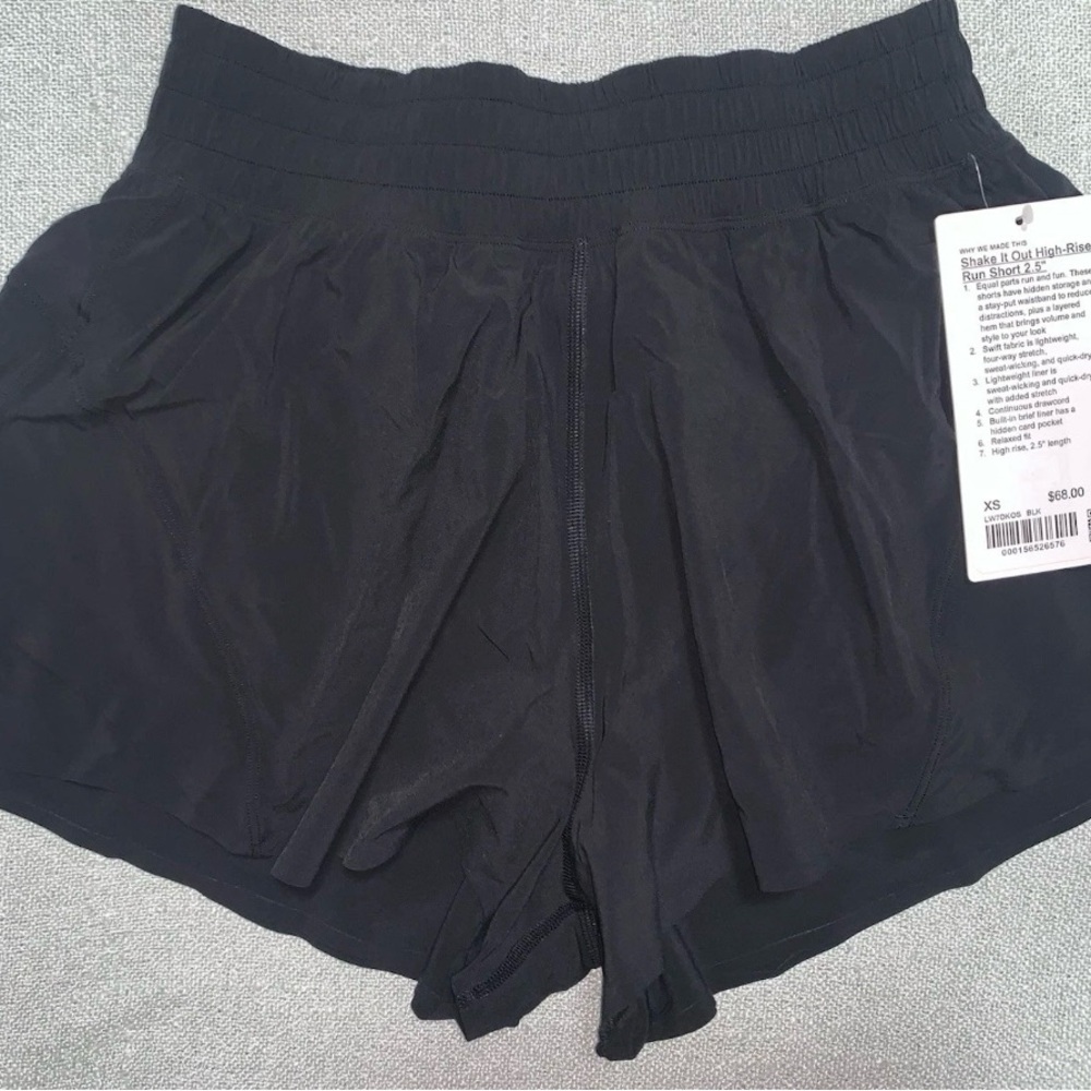 Lululemon Shake it Out Shorts size XS